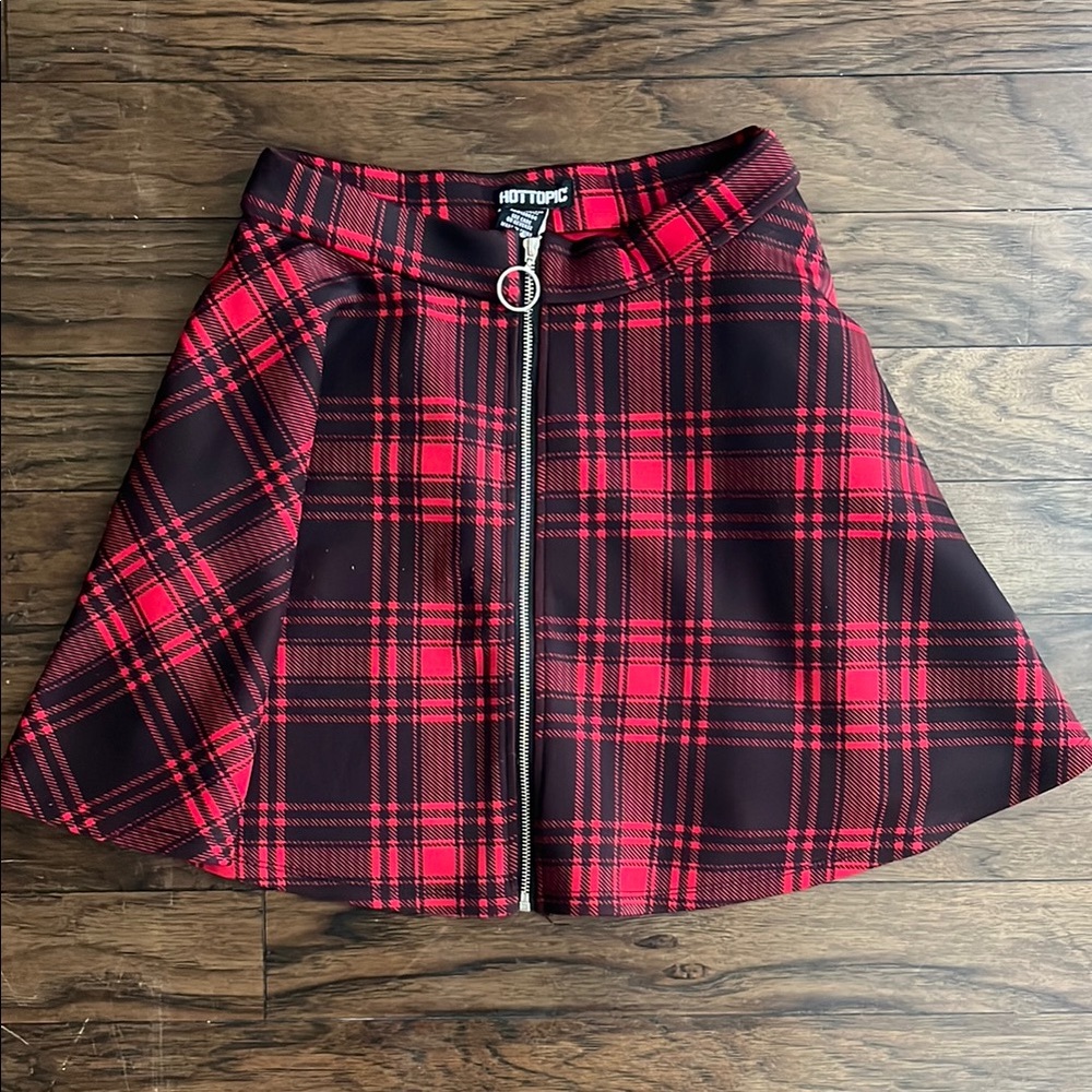 Hot Topic Red Plaid Skirt O-ring zipper goth skater - Picture 2 of 7